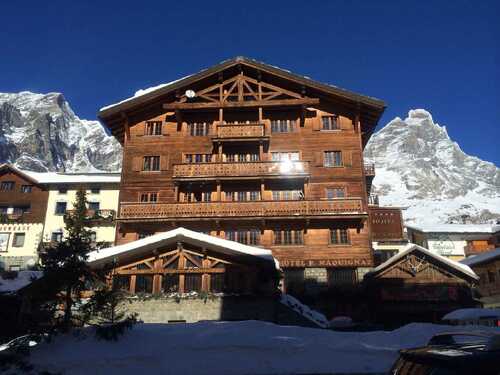 Hotel Punta Maquignaz in Cervinia - great for solo ski holidays